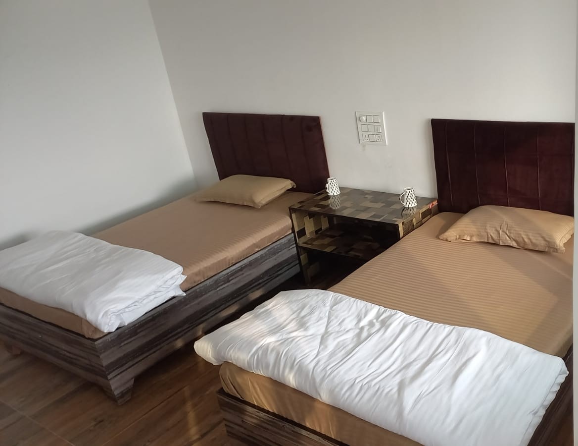 Siddhi Yoga Retreat | Rooms & Cafe - Tap to explore photos