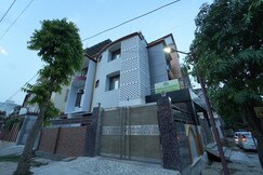 Hotel Kalpavriksha, Prayagraj