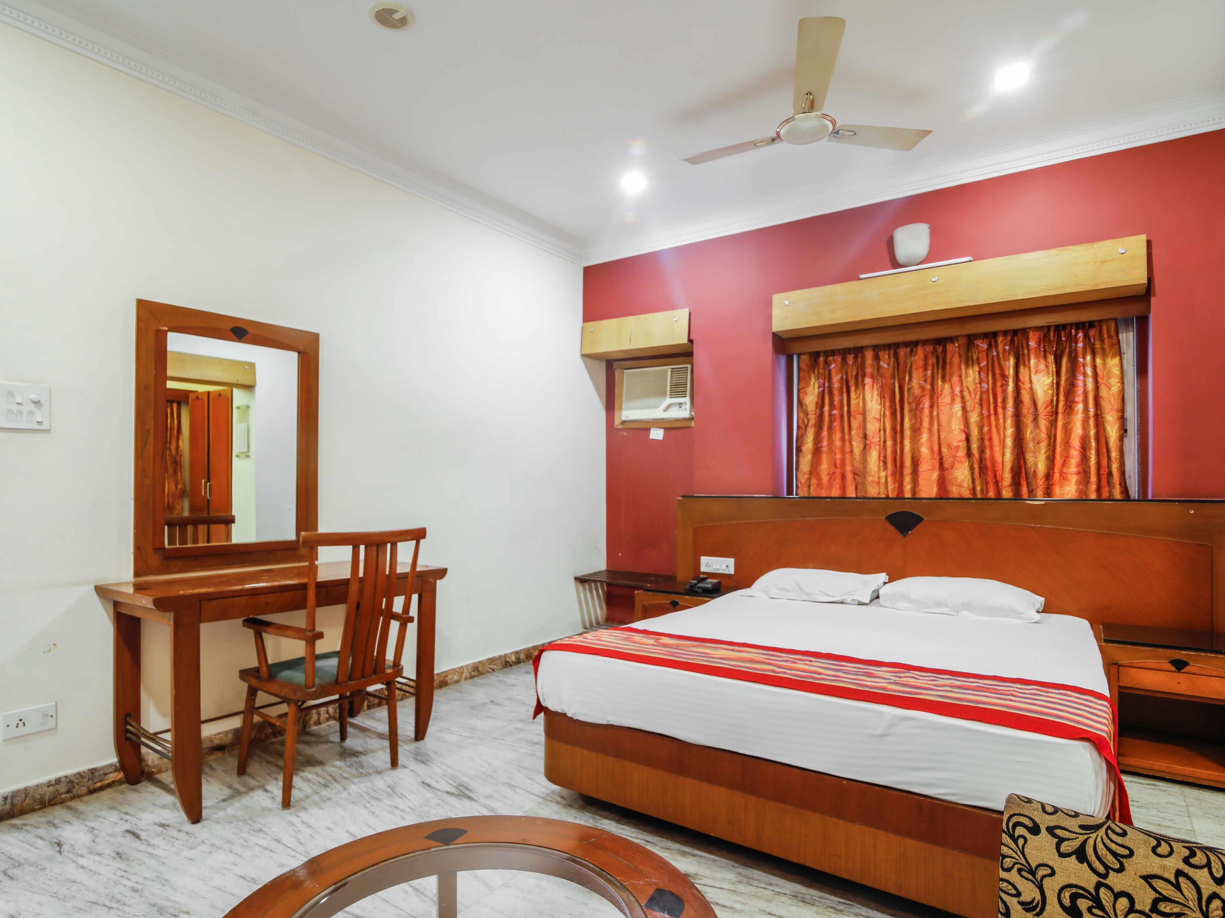 Shah Palace Guest House - Tap to explore photos