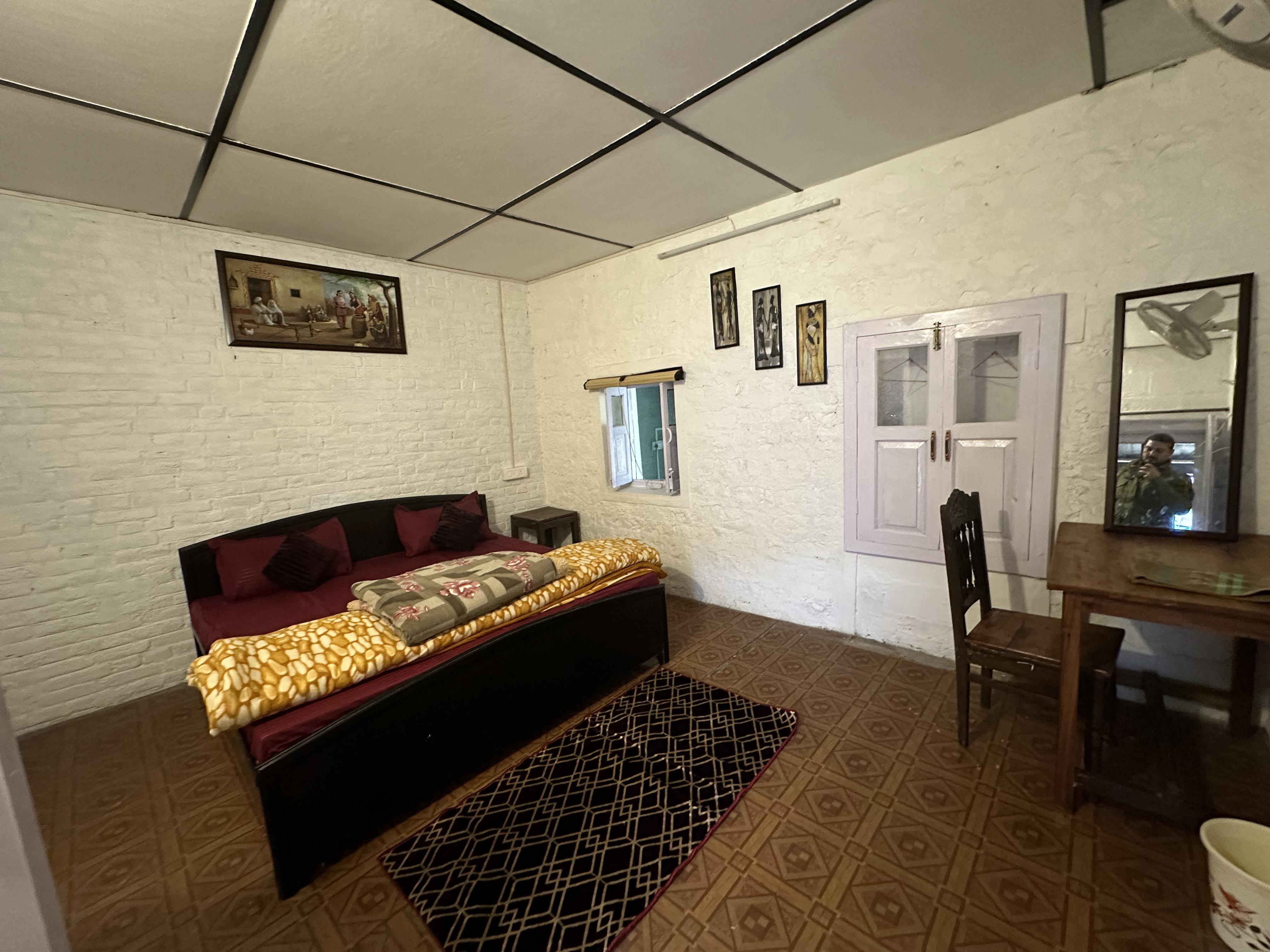 Dreamwoods A travellers farmhouse - Tap to explore photos