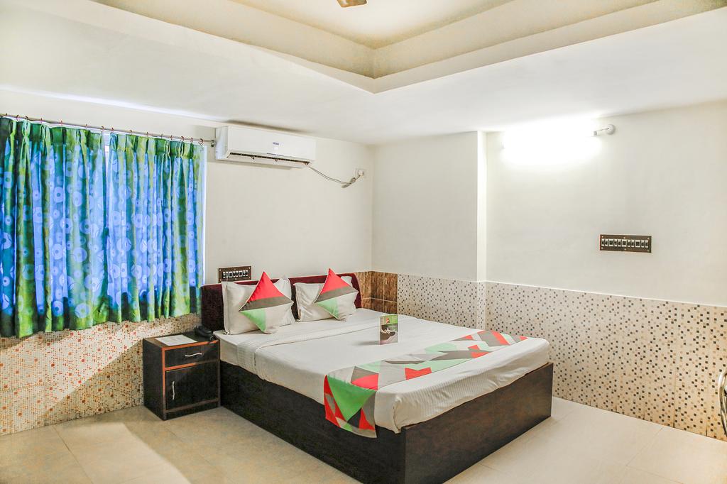 Vinita Welcome Hotel - Tap to explore photos