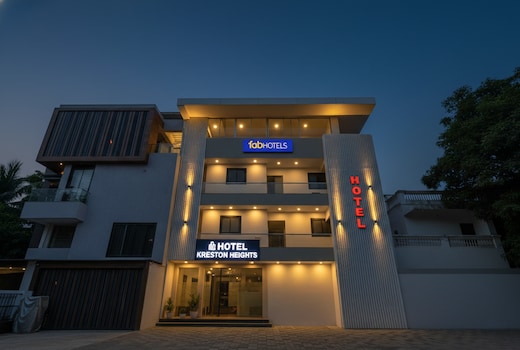 FabHotel Kreston Heights