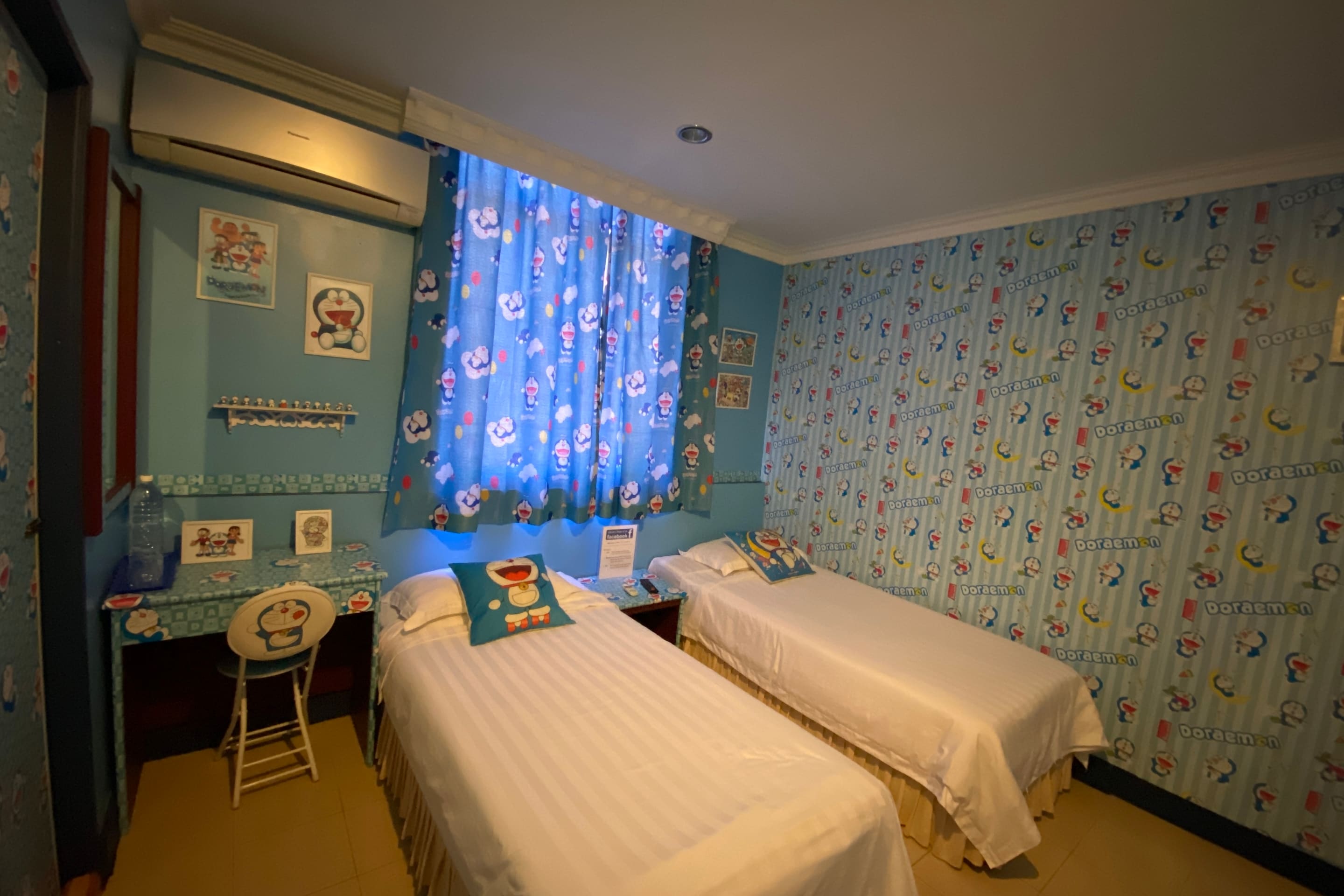 OYO 89958 Hotel Umimas - Tap to explore photos