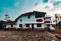 GD's Bungalow by Dazzle Destinations | Villa in Chikmagalur, Chikmagalur