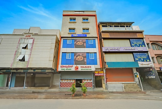 FabHotel Ujwal Comforts