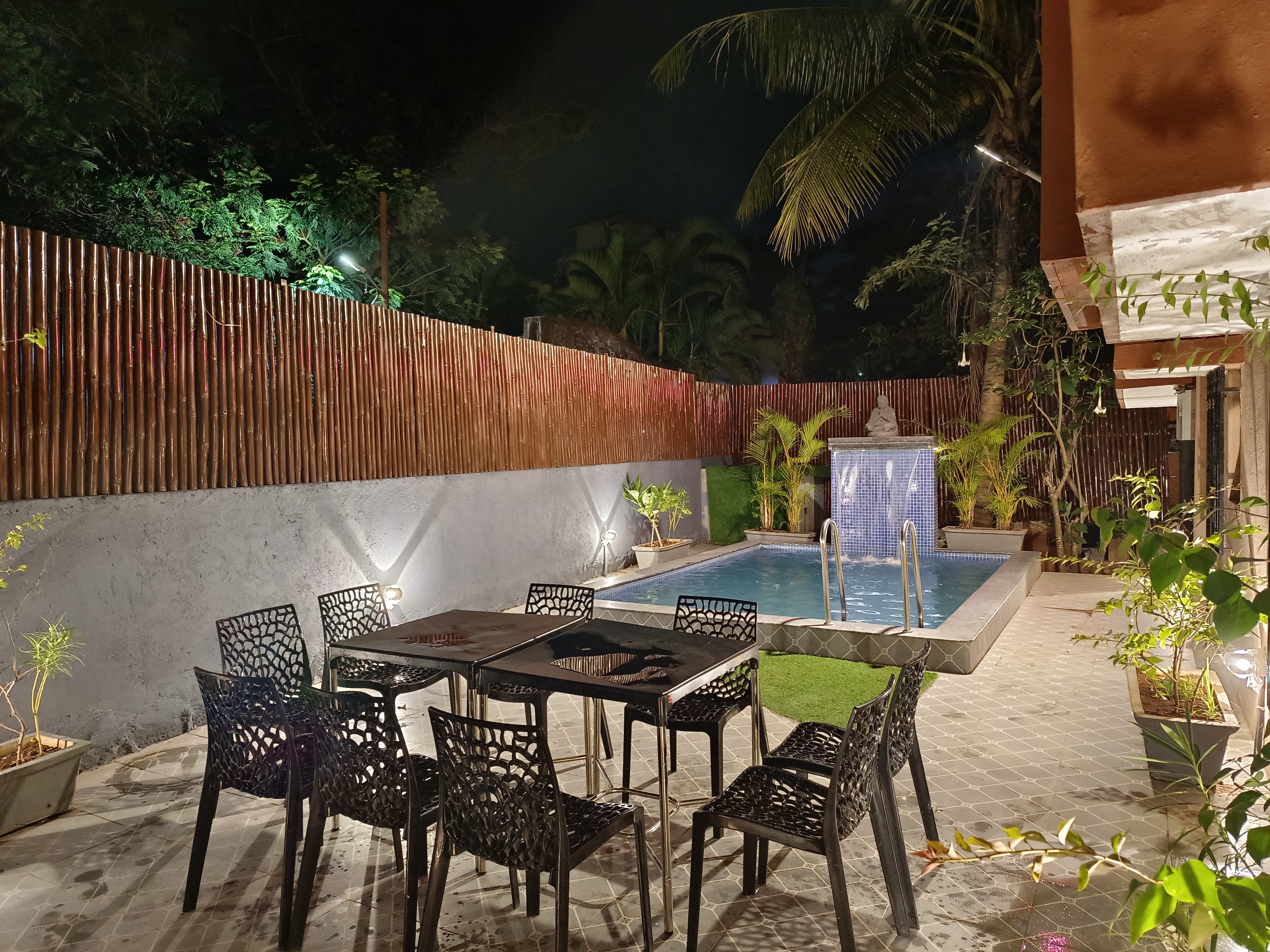 Moonstone Villa - 4BHK With Private Pool & Canteen - Tap to explore photos