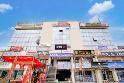 Hotel O Bhavya Mansion, Ahmedabad