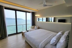 6ix Seashore Hotel