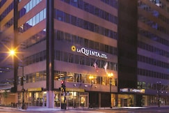 La Quinta Inn & Suites by Wyndham Chicago Downtown, Chicago