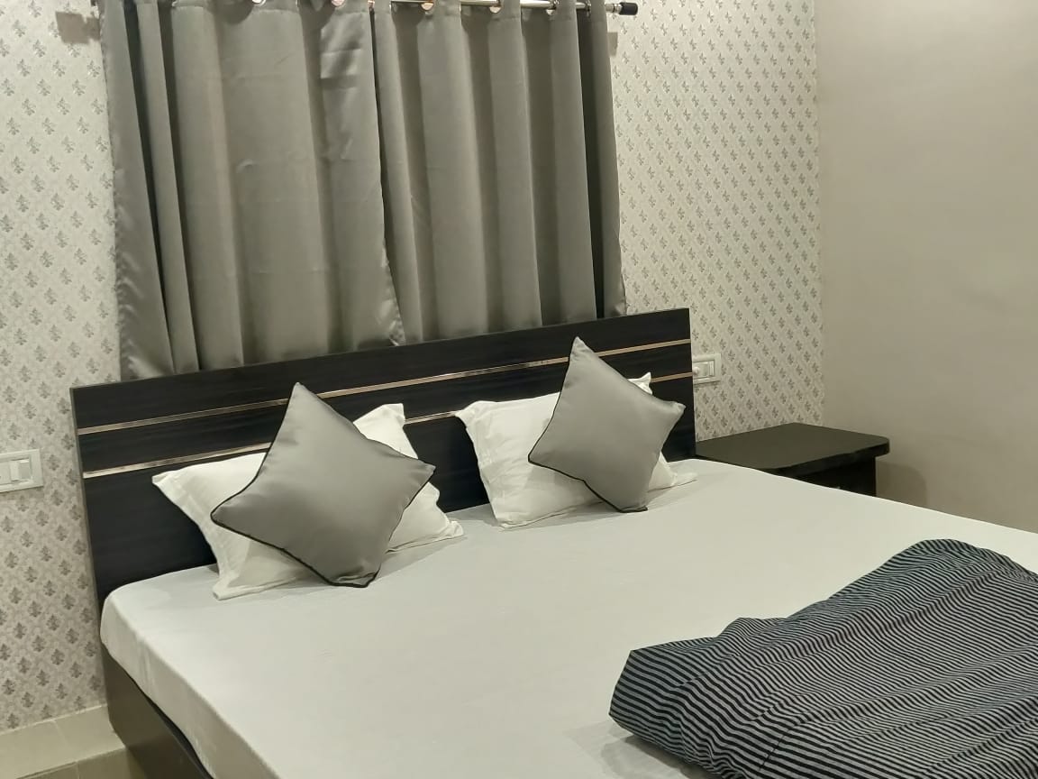 Mandarshan Residency - Tap to explore photos