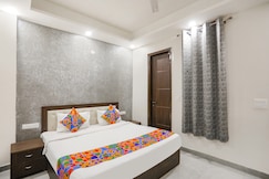 FabHotel Signature Inn I, Noida