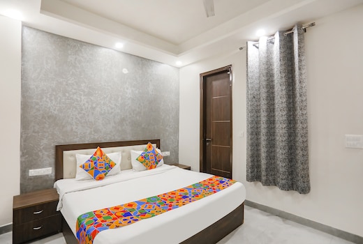 FabHotel Signature Inn I
