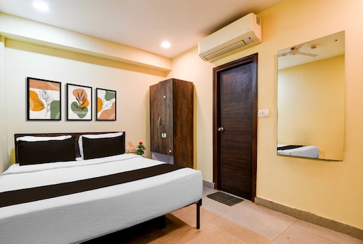 Hotel O Premium 12th Night