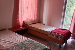 Shriyadni Family Living, Kolhapur