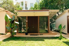 Boutique Poolside Retreat in Vagator Cottage 1, Goa