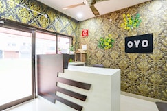 Hotel O Rewansh in, Bhilai