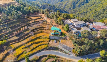 Cosy 2 BHK Villa with Lush Garden nestled in Forest