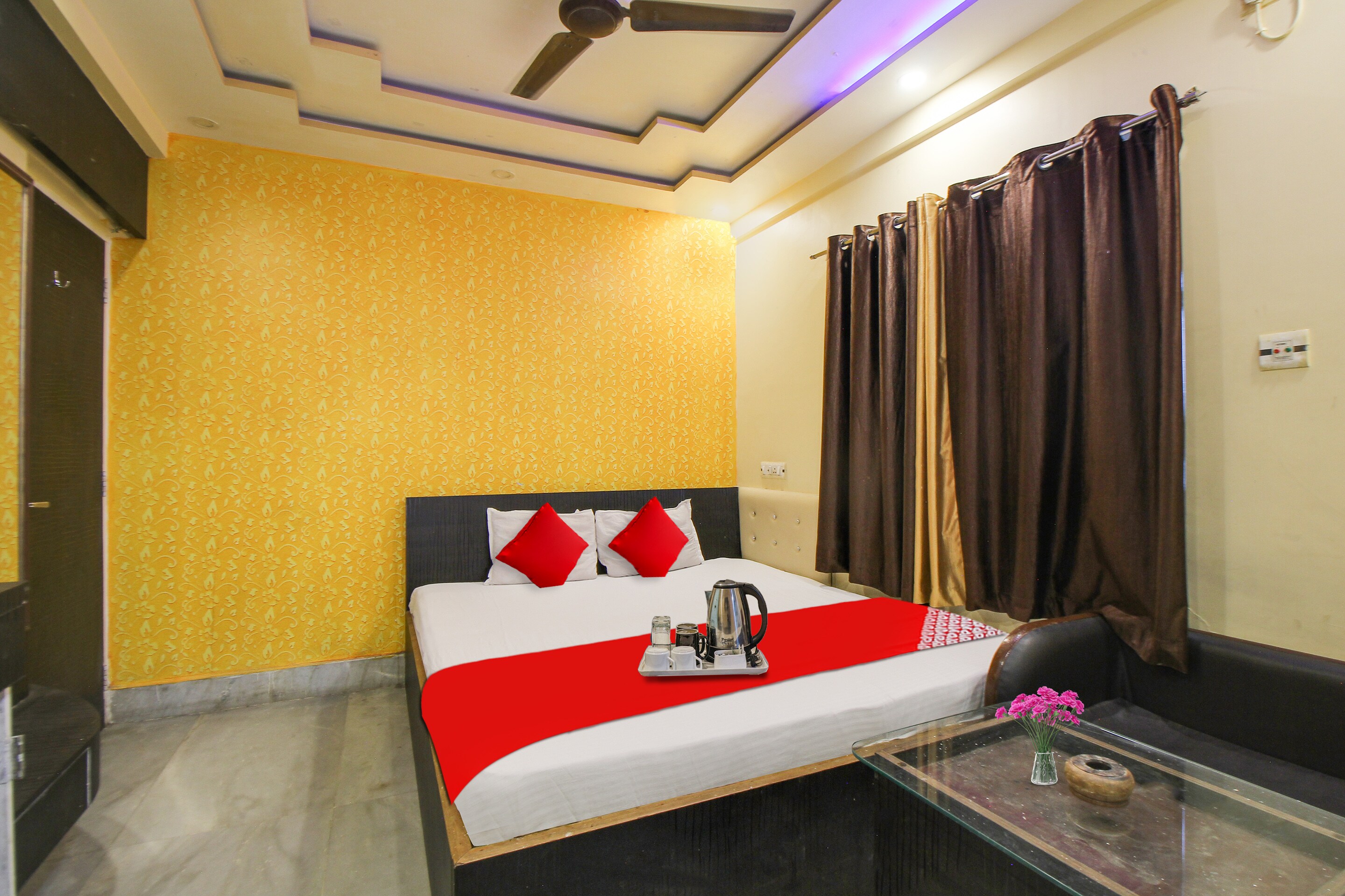 Hotel O Ecopark Guest House - Tap to explore photos