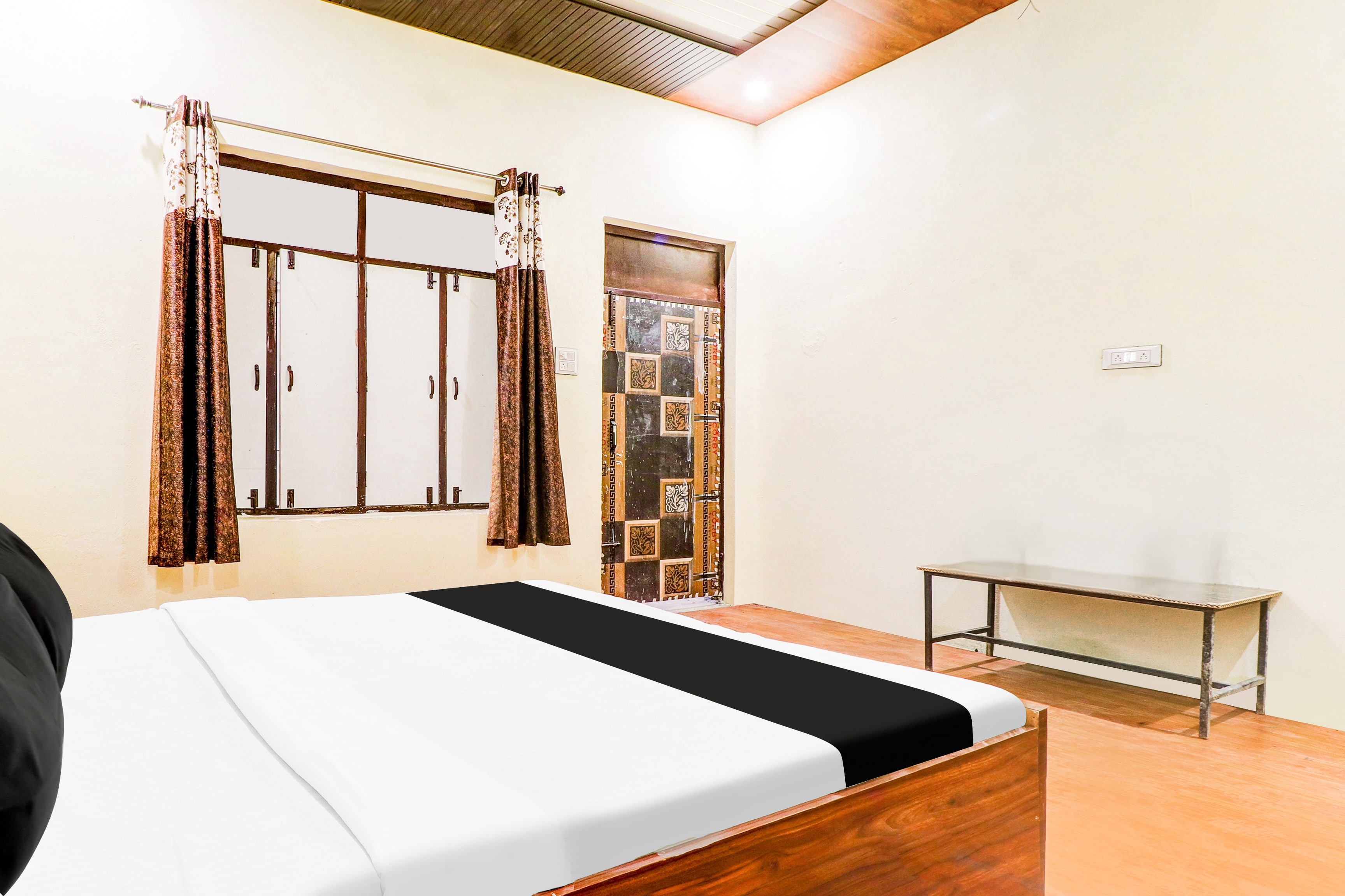 Hotel O A1 GUEST HOUSE - Tap to explore photos