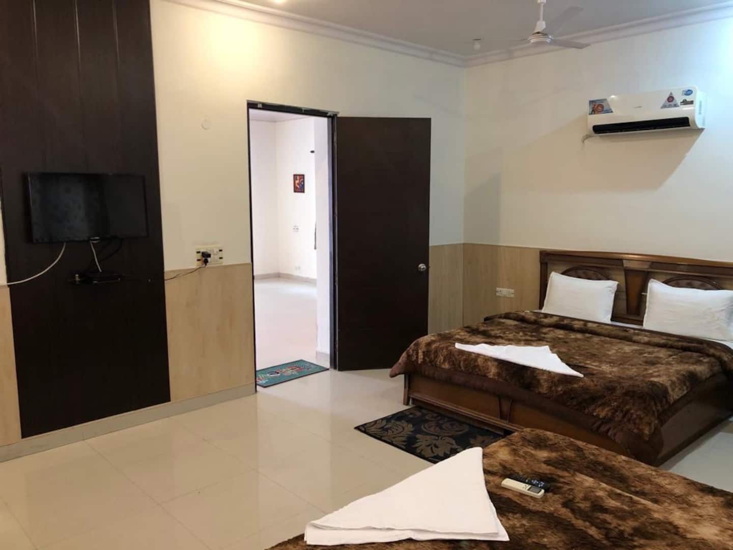 Mascot Residency, Noida - Tap to explore photos