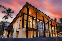 Zephyr 3BHK Private Pool Villa Near Thalassa, Goa