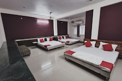 Hotel Ujjwal Palace, Omkareshwar