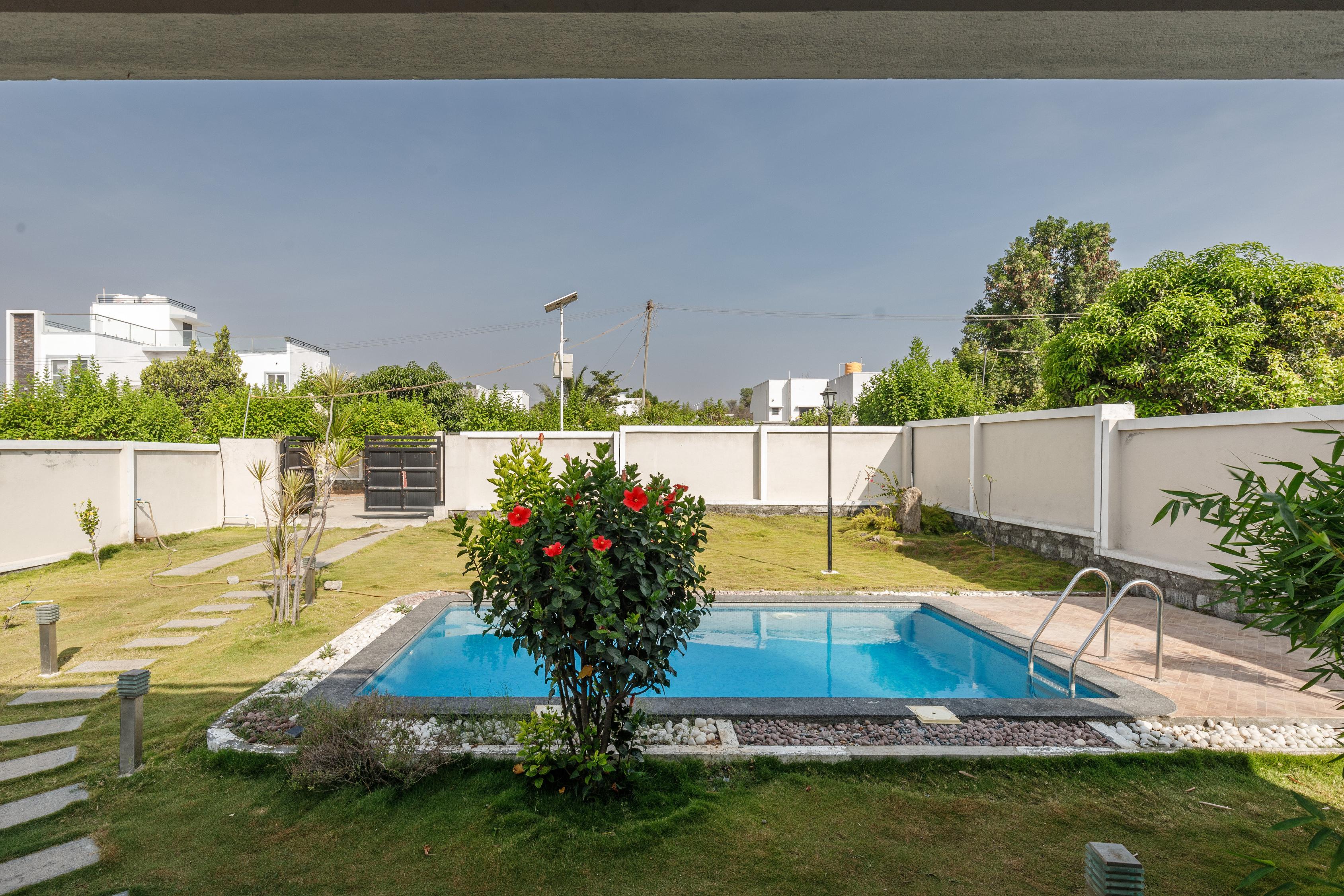 JhilMil Pool Villa by StayJade|2BHK|Pool|Lawn| - Tap to explore photos