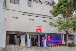 Hotel O A1 Pakis Argosari, Surabaya