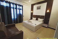 Hotel The Grand Serene, Farrukhabad