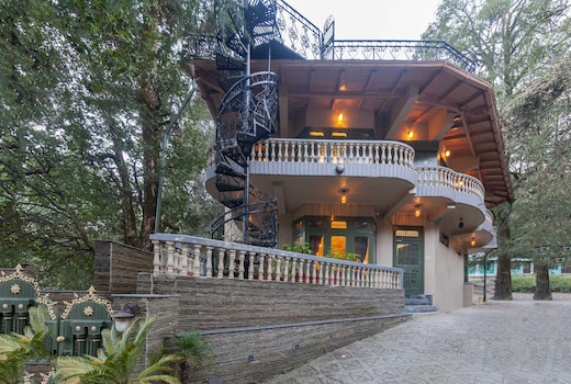 Villa 360 by VEO - Part of StayVista