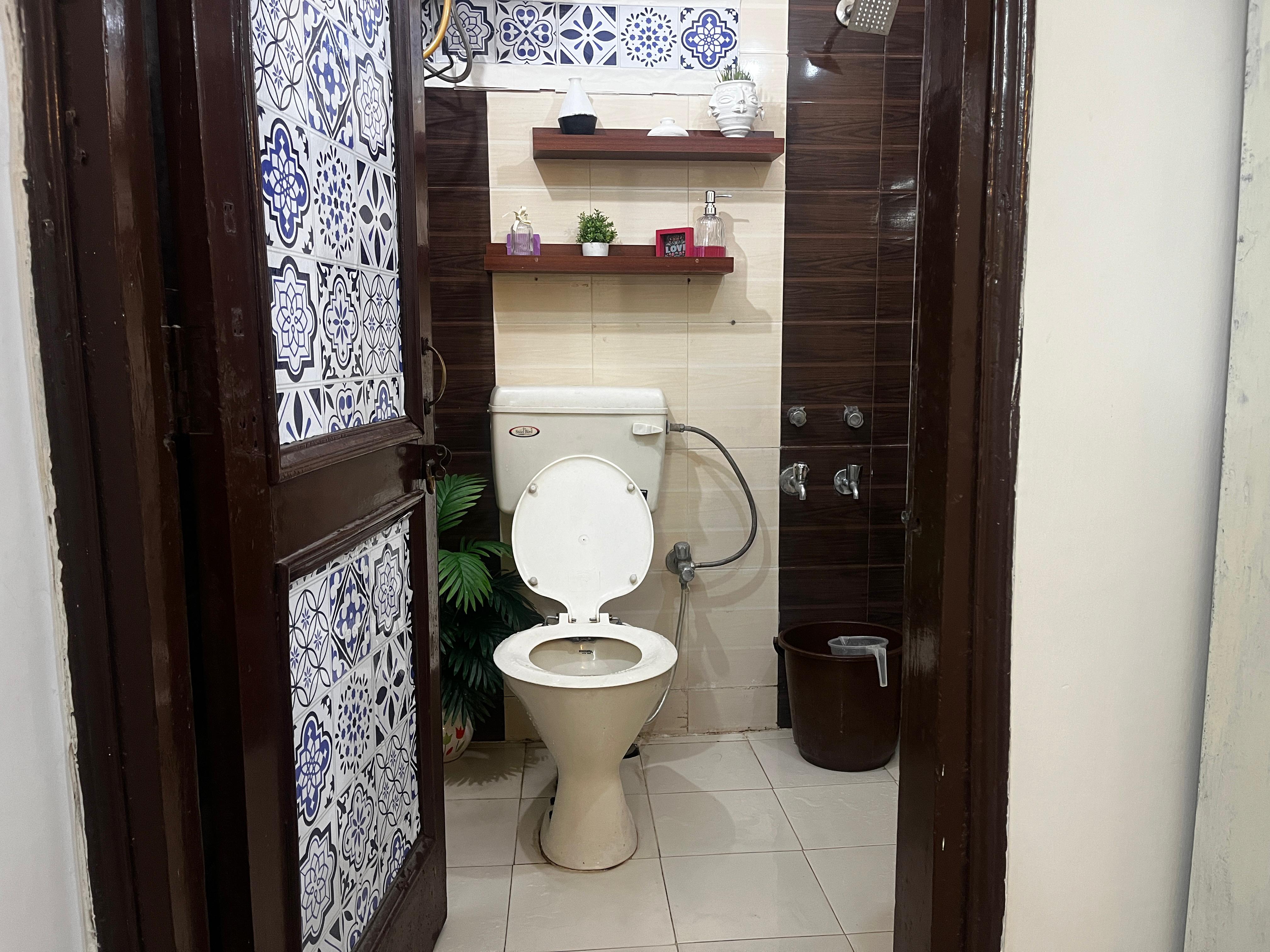 Cozy Corner at South Delhi - Tap to explore photos