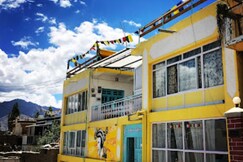 Himalayan Bunker Leh | Dorms & Guided Treks, Leh