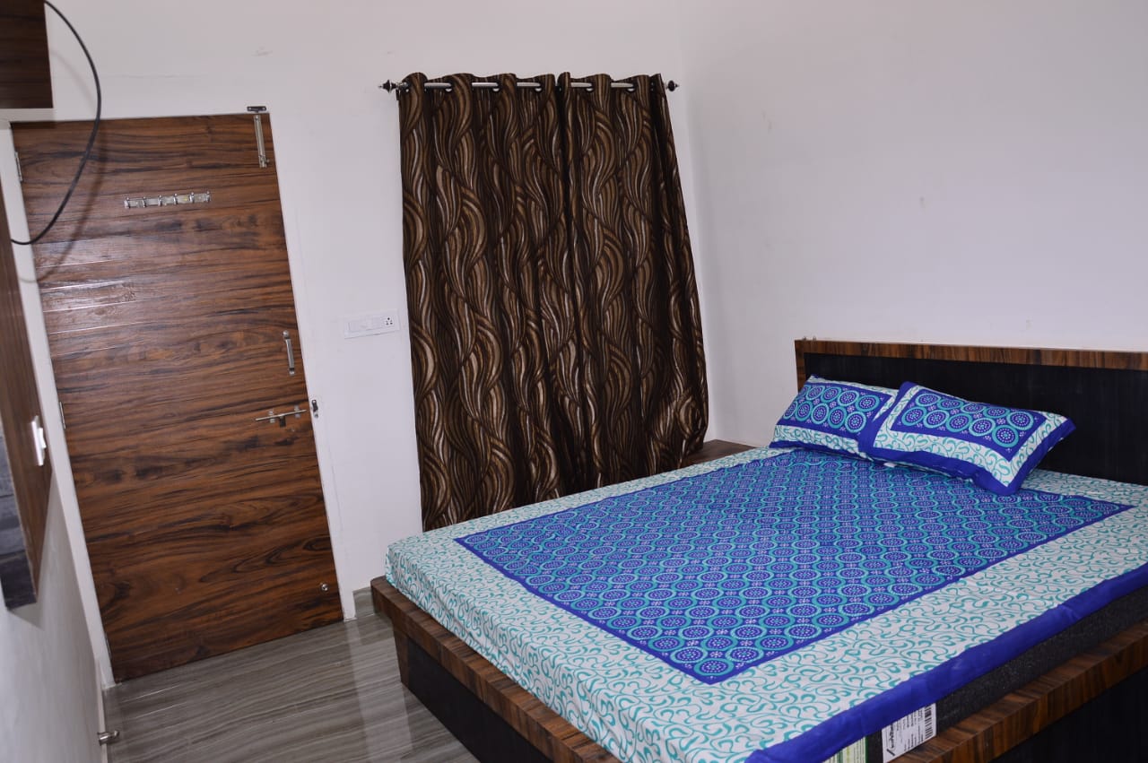 Shree Sampat Villas - Tap to explore photos