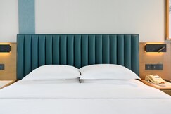 Holiday Inn Express Chengdu West Gate, an IHG Hotel, Chengdu