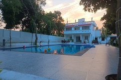 Paradise Gomti Pool, Lucknow