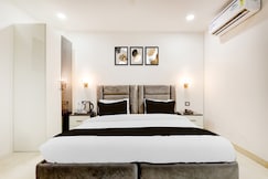 Super Collection O The Grand Villa, Delhi
