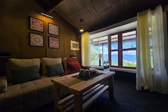 The Kaamaayani, Almora