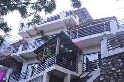 Monal Bhimtal, Bhimtal