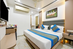 Bhartiya Guest House @ New Delhi Railway Station (2 minutes walk), Delhi