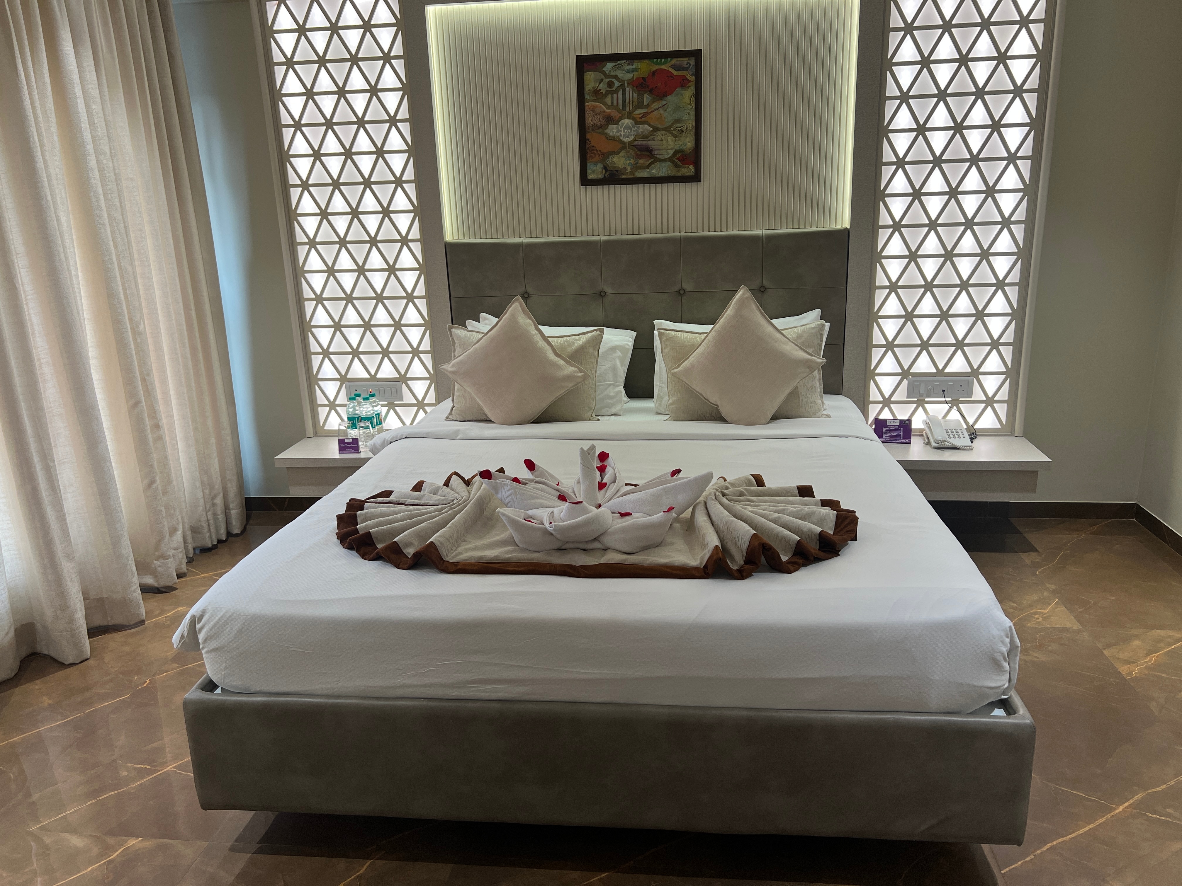 VITS Shalimar Ankleshwar - Tap to explore photos