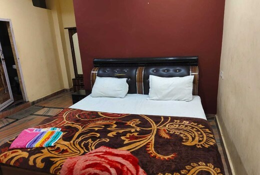 HOTEL O STAR IN CAFE 24 HOURS