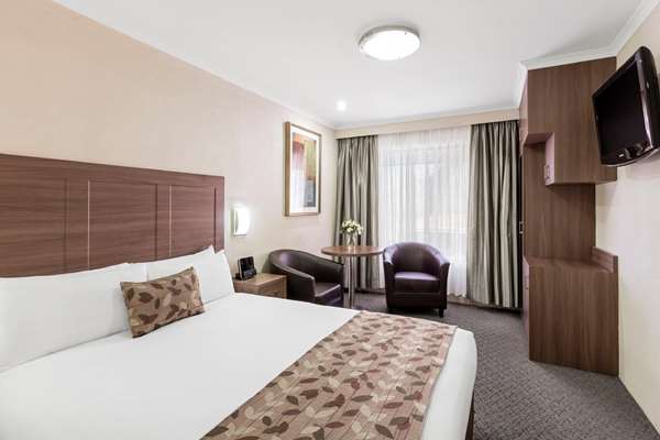 Garden City Hotel, Best Western Signature Collection - Tap to explore photos