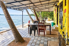 Santa Maria Hostel Munroe Island, Varkala