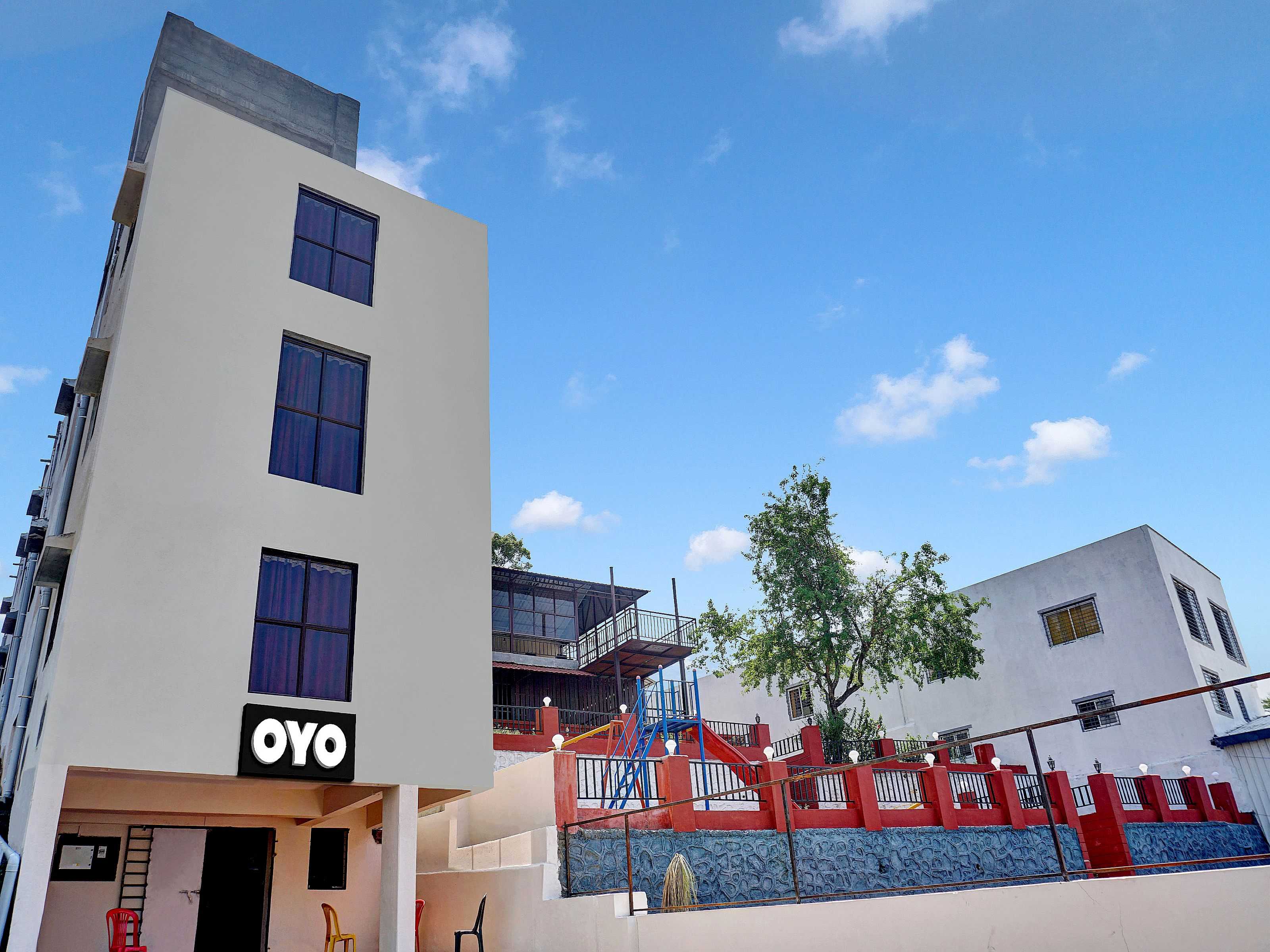 Hotel O Shri Sai Lodging - Tap to explore photos