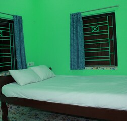 Double bed AC deluxe Room