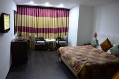 Sanskar yatri Niwas, Satna