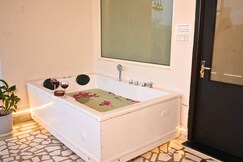 Udaipur The Aravali Terrace Luxury Stay Jacuzzi, Udaipur