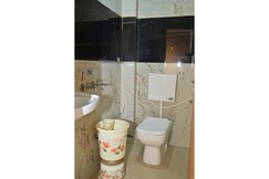 FabHotel RK, Dewas