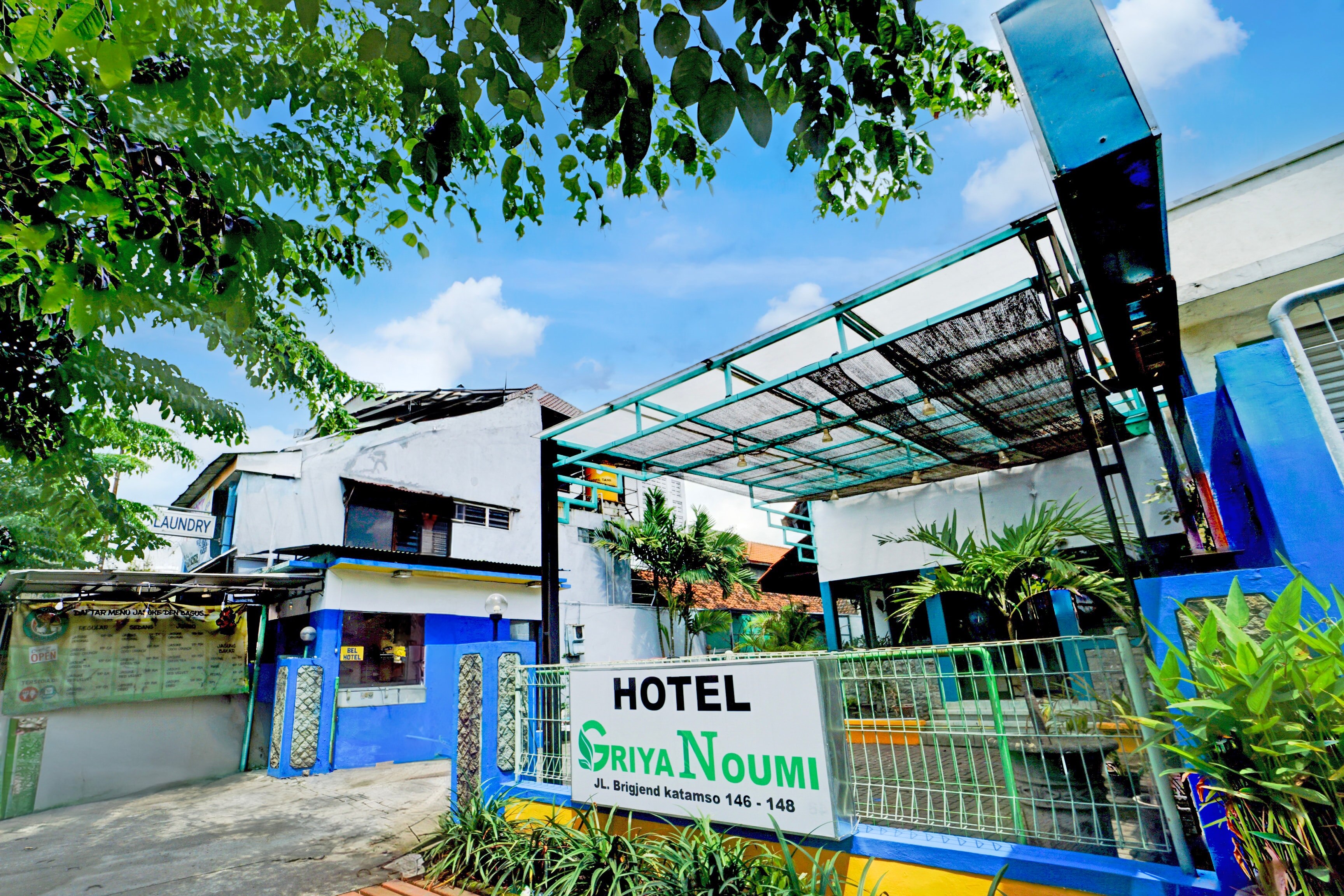 Hotel O Bungurasih Near Juanda International Airport Formerly Griya Waru Hotel - Tap to explore photos
