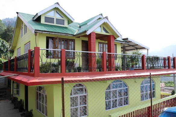 Darjeeling Hotels Under Rs 1000 Rs 500 Below Darjeeling Free First Night Upto 70 Off